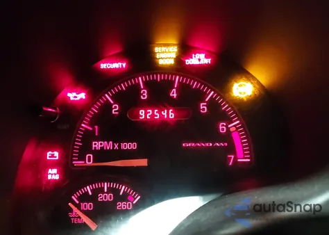 2002 Pontiac Grand Am Gt1 z USA, uszkodzony, nr VIN 1G2NV12E22C282217